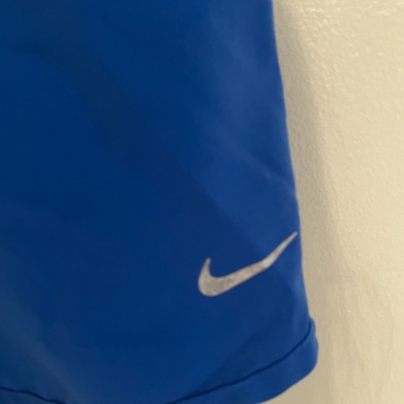 Blue Nike shorts - Picture 3 of 5